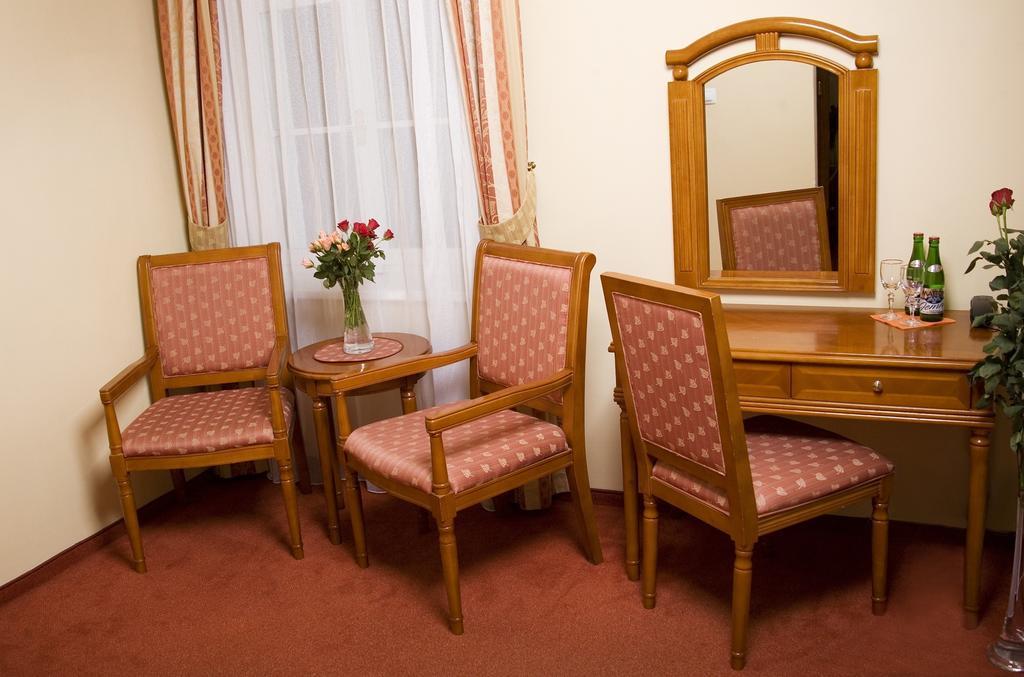 Hotel Saint Antonius Marianske Lazne Room photo